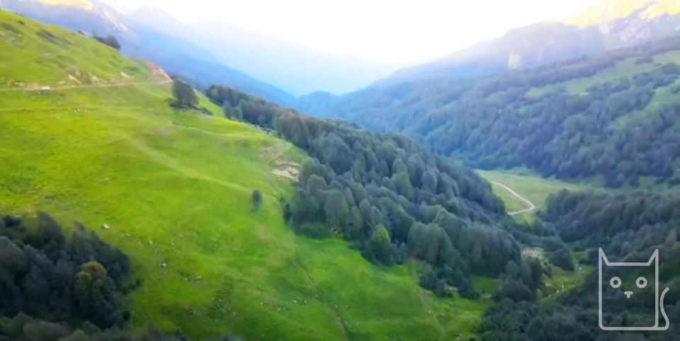 Excursion to the Alpine meadows from New Athos